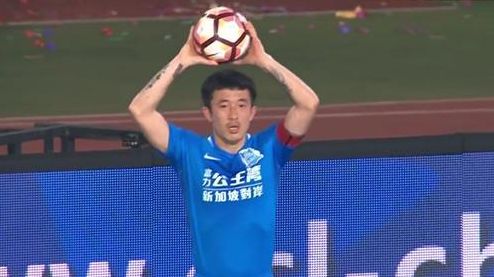 至此，易烊千玺主演电影全部预售破亿。