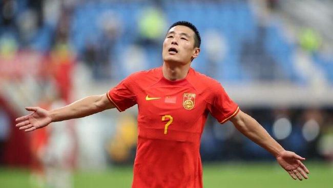 榜单前三甲均为周五上映的新片。