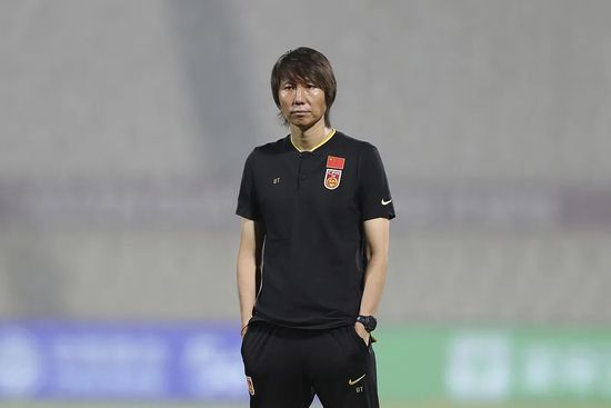 时间：2025.WIFI下打开 近日，剧集《总有一天会机智的实习医生生活》发布妇产科预告，展现了新人医生们在妇产科的医院生活。