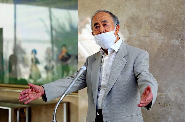 开幕典礼由韩国女演员文素丽和日本男演员渡边谦共同担任主持。